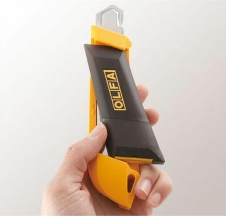 Produktbild Olfa Messer mit einer 18 mm breiten segmentalen Klinge (Cutter)