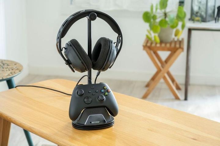 Produktbild Nacon Gaming Multicharger (PS5)