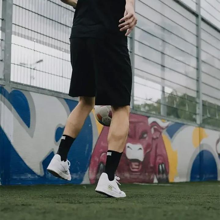 Produktbild NovoSoxx Fussballsocken Gr. 42-47 Grip Socken Fussball Strümpfe GripSoxx Schwarz (42 - 47)