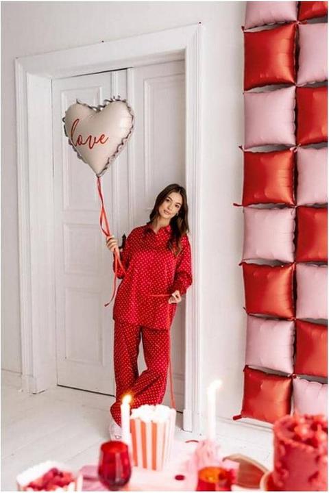 Actual product image Partydeco Herzfolienballon 50x47cm (1 x)