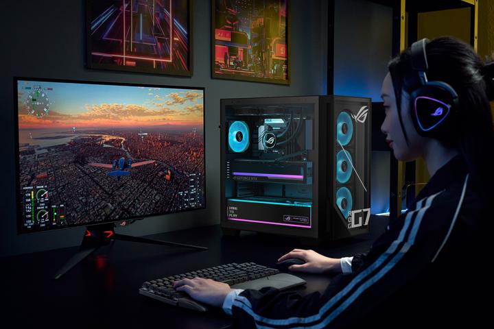 Actual product image ASUS ROG G700TF (2000 GB, 32 GB)