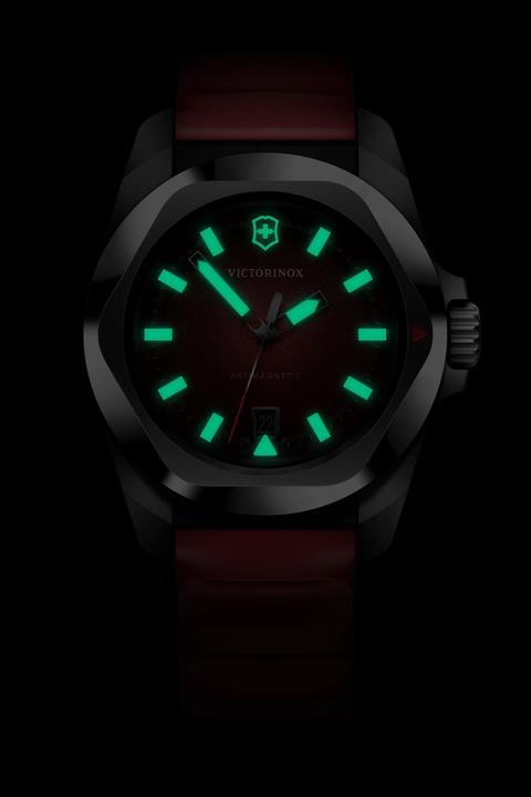 Produktbild Victorinox I.N.O.X. (Analoguhr, 41 mm)