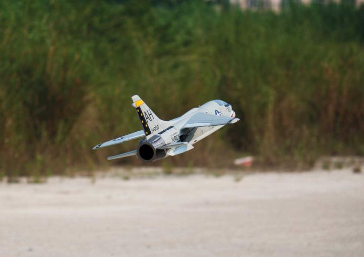 Immagine prodotto Freewing F-8E Crusader PNP 64mm Jet EDF