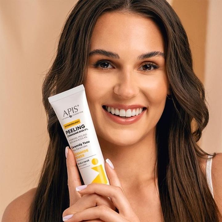 Actual product image Apis Natural Cosmetics Ceramide Power hydrożelowy peeling do twarzy z kwasami AHA 4% 100ml (Cleansing scrub, 100 ml)