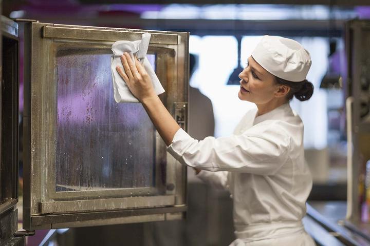 Image du produit Tork Basic Paper Centre Roll White 6x150 (1 x)