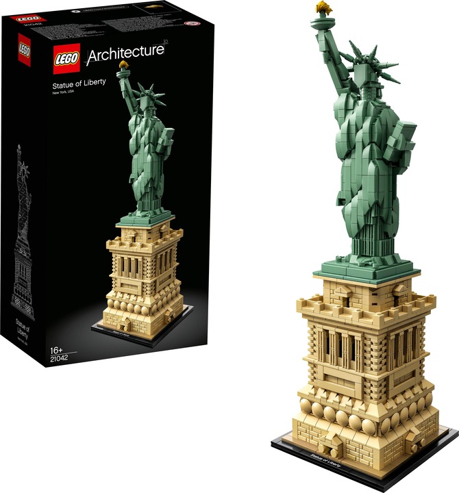 Actual product image LEGO Statue of Liberty (21042, LEGO Architecture)