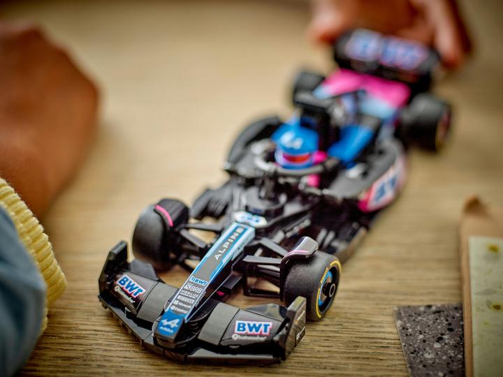 Image du produit LEGO BWT Alpine F1 Team A524 Voiture de course (77248, LEGO Speed Champions)