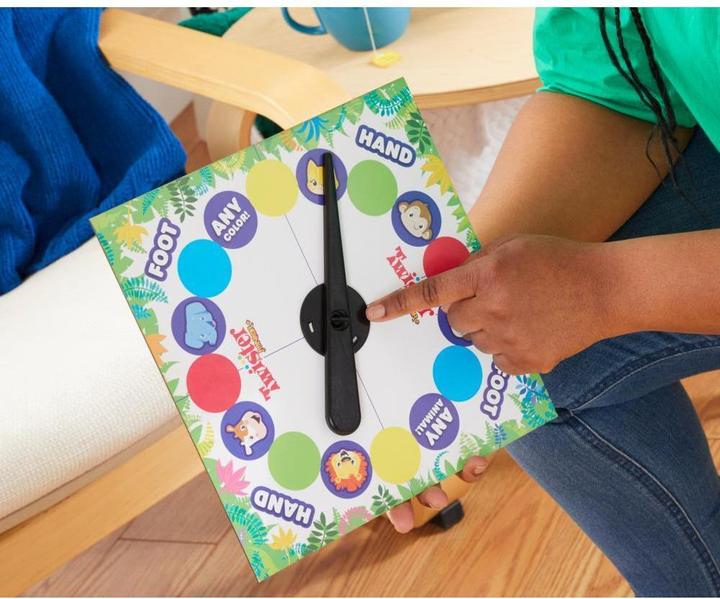 Actual product image Hasbro Gaming Twister Junior (F7478) (Finnish, Swedish)
