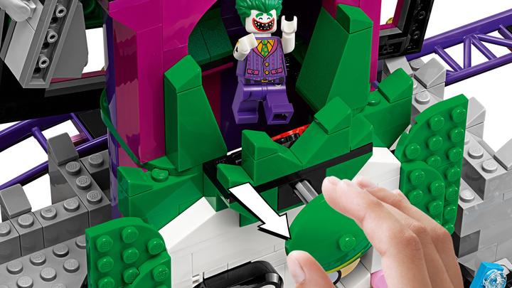 Actual product image LEGO Batman The Joker Manor (70922, LEGO DC)