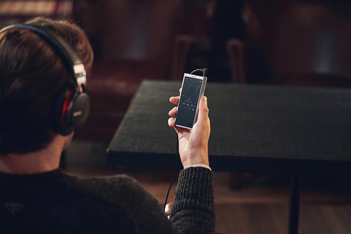 Actual product image Sony Nw-Zx300 (64 GB)