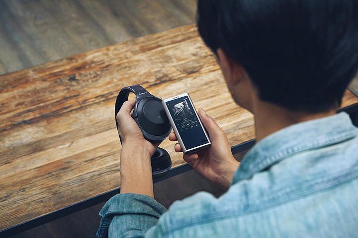 Actual product image Sony Nw-Zx300 (64 GB)