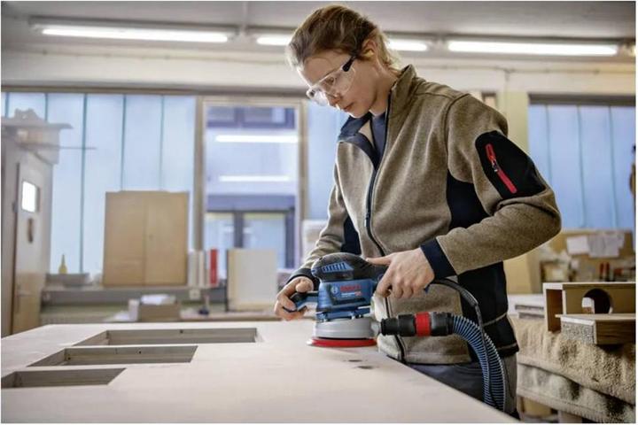 Produktbild Bosch Professional Exzenterschleifer GEX 40-150 mit 1 x Schleifblatt M480 und L-BOXX (Exzenterschleifer, 400 W)