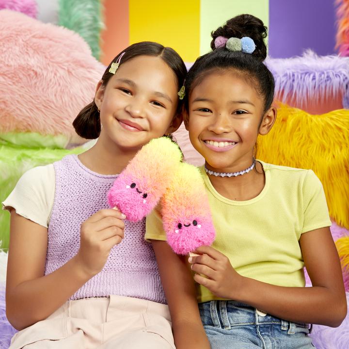 Actual product image MGA Fluffie Stuffiez Small Plush Popsicle