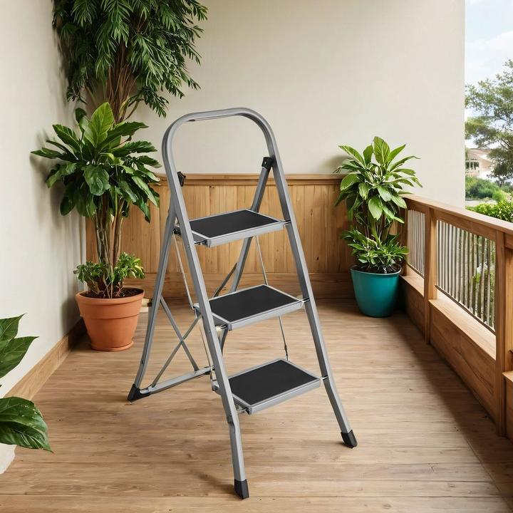 Actual product image Songmics Fold (Stepladder, 46.50 cm)