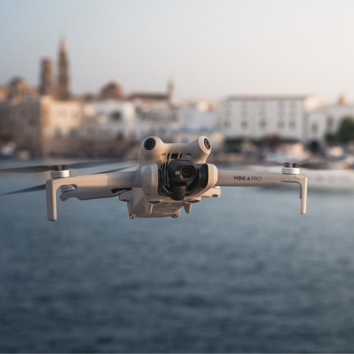 Image du produit DJI Mini 4 Pro (RC-N2) (34 min, 249 g, 48 Mpx)