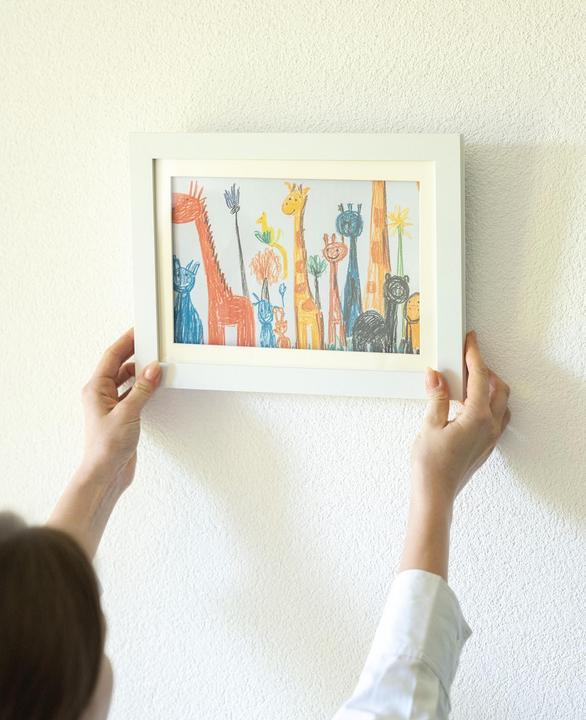 Image du produit Esmée Befüllbarer Holz Bilderrahmen Klappbarer Fotorahmen mit Frontöffnung (A4)