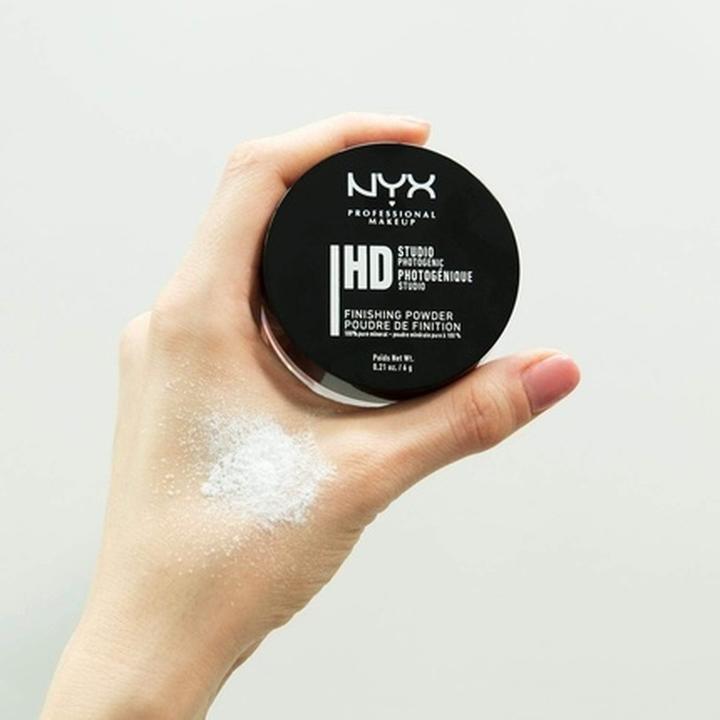 Actual product image NYX Professional Make-Up finishing powder (1 Translucent)