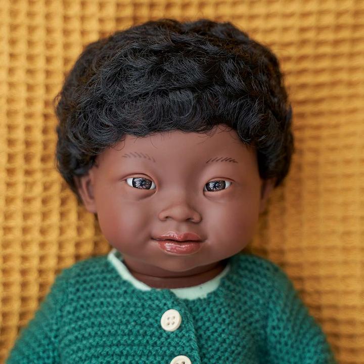 Produktbild Miniland Afrikanischer Junge mit Down Syndrom