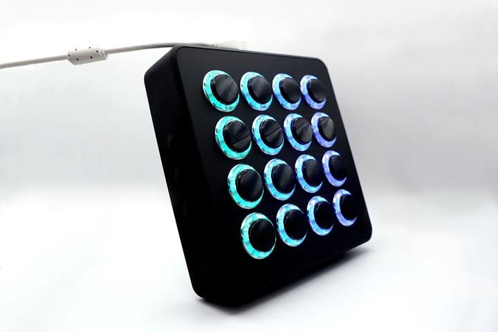 Immagine prodotto DJTechTools Midi Fighter Spectra - Black