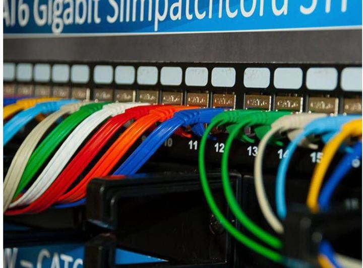Image du produit Wirewin Câble patch fin : UTP, 5m, rouge (U/UTP, CAT6, 5 m)