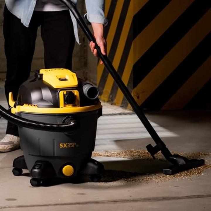 Actual product image Stanley SXVC35PTDE Wet and Dry Vacuum Cleaner with Power Tool Socket 1600 W 35 L (Wet dry vacuum cleaner)