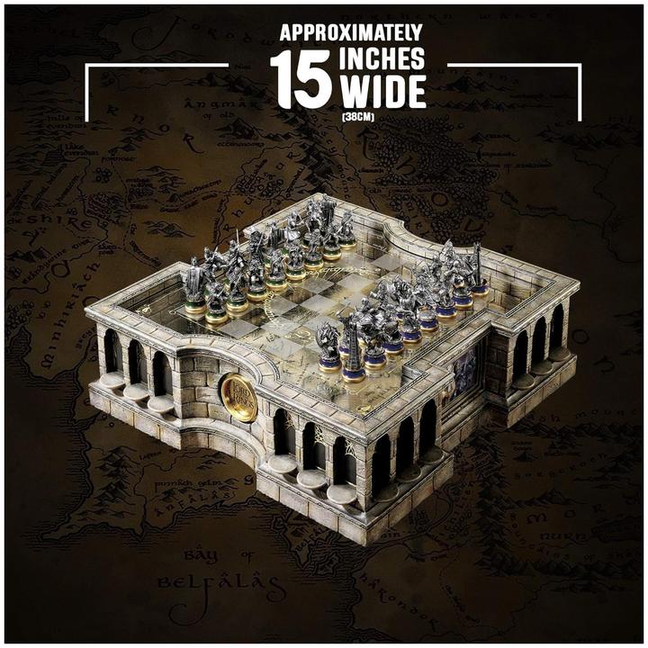 Noble Collection Lord of the Rings Chess Set