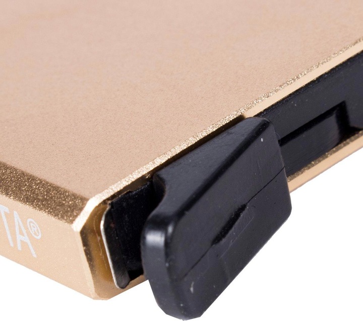 Actual product image Figuretta Credit card holder metal