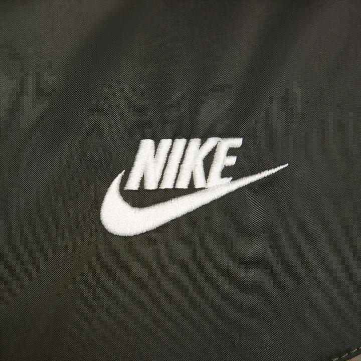 Actual product image Nike Windrunner (M)