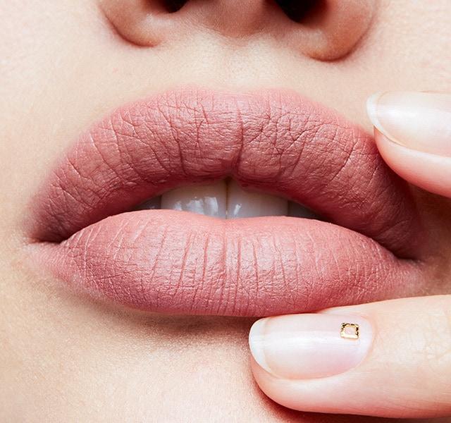 Actual product image MAC Cosmetics lipstick (708 Bronx)