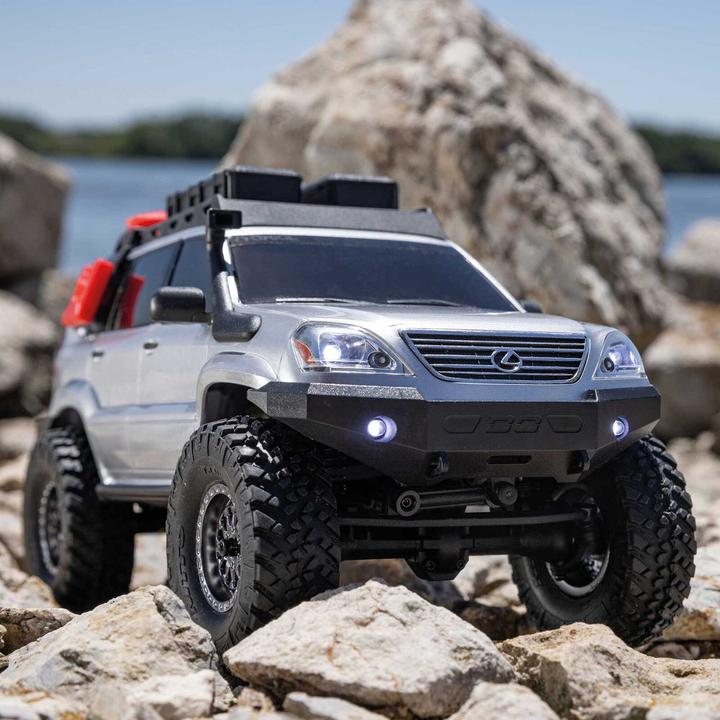 Actual product image Axial Scale Crawler SCX24 Lexus GX470, Silver RTR 1:24 (RTR Ready-to-Run)