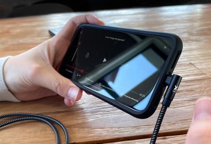 Actual product image Xtorm Original Series 90 DEG USB-C - Lightning (1.50 m, USB 3.2 Gen 1)