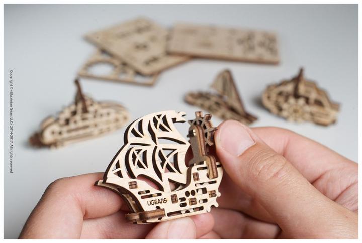 Actual product image Ugears U-Fidgets ships
