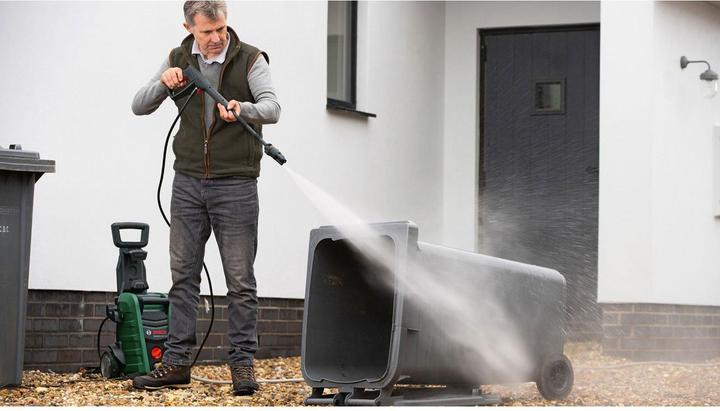 Actual product image Bosch Home & Garden UniversalAquat (Electrical connection)