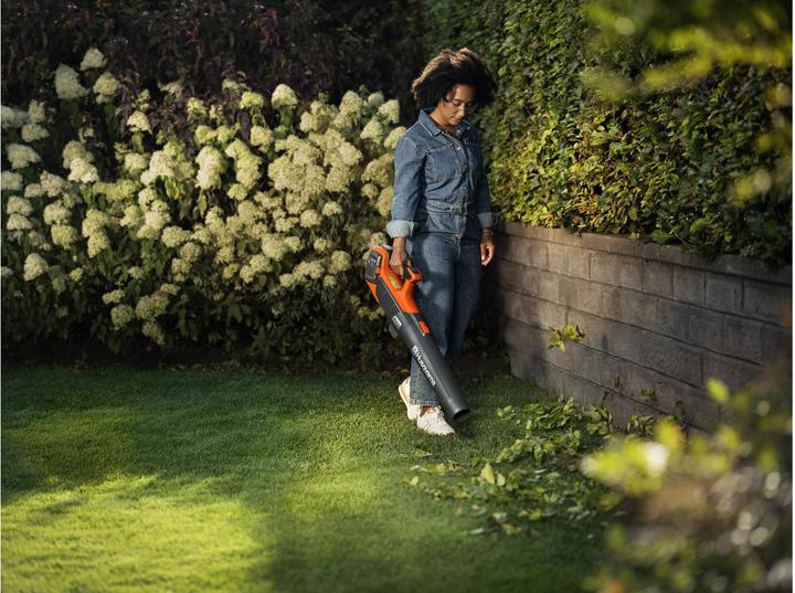Produktbild Husqvarna 122iB mit Akku und Ladegerät (Akkubetrieb, Netzbetrieb, Laubbläser, Laubsauger)
