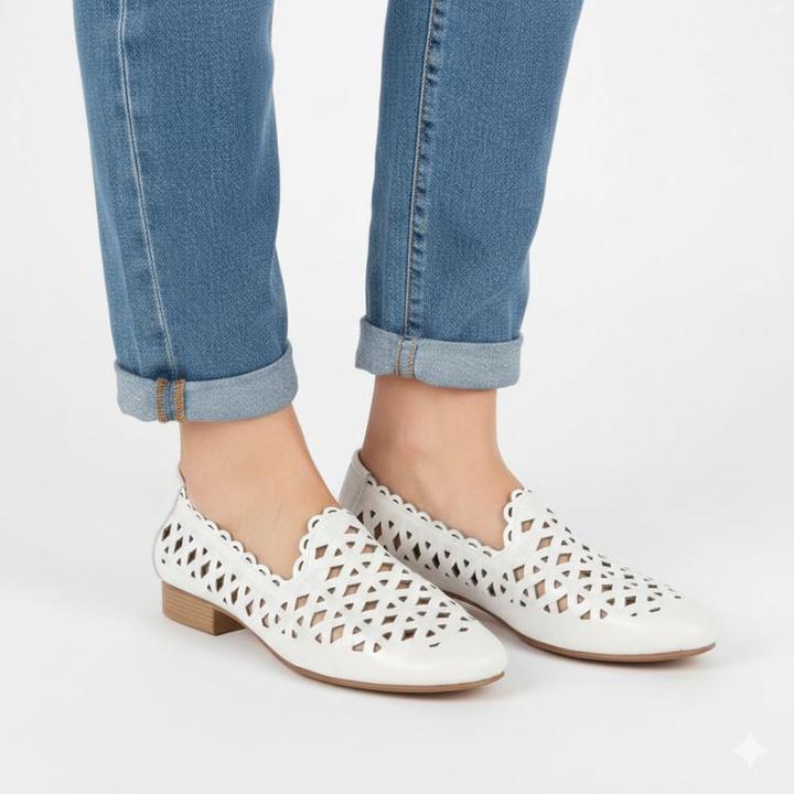 Image du produit Jezzi Women's leather openwork shoes, white OL50-1 (40)