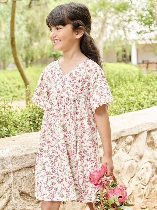 Actual product image Vertbaudet Geblümtes Mädchen Kleid mit Wickelausschnitt (110)