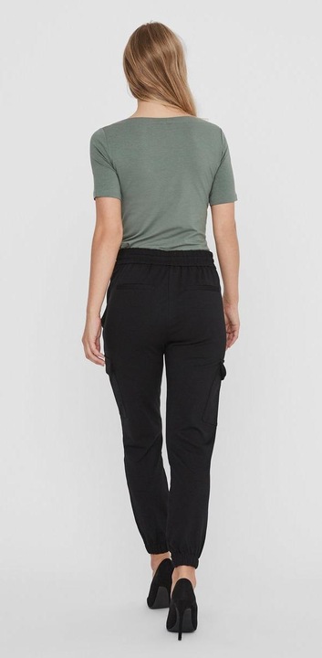 Actual product image Vero Moda Scoop neck top with short sleeves (M)