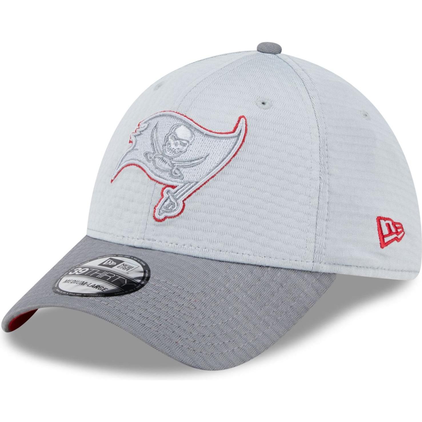New Era, Herren, Cap, 39Thirty Cap TRAINING 2024 Tampa Bay Buccaneers - S/, Grau, (M)