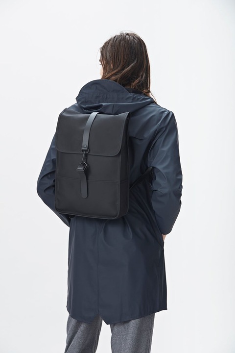 Actual product image Rains Mini (10 l)