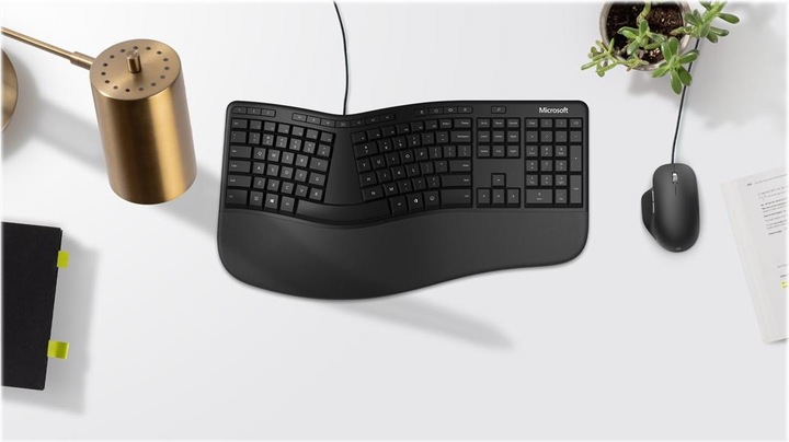 Produktbild Microsoft Ergonomic Keyboard (CH, Kabelgebunden)