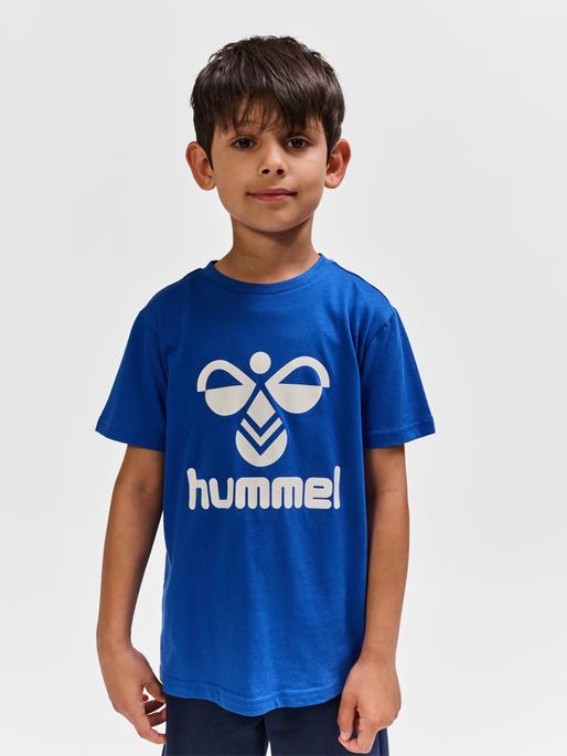 Actual product image hummel hmlTRES T-SHIRT S/S (128)