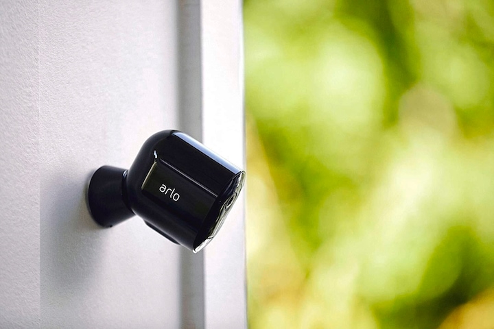 Actual product image Arlo Pro 3 Spotlight,add-on camera black (2560 x 1440 Pixels)