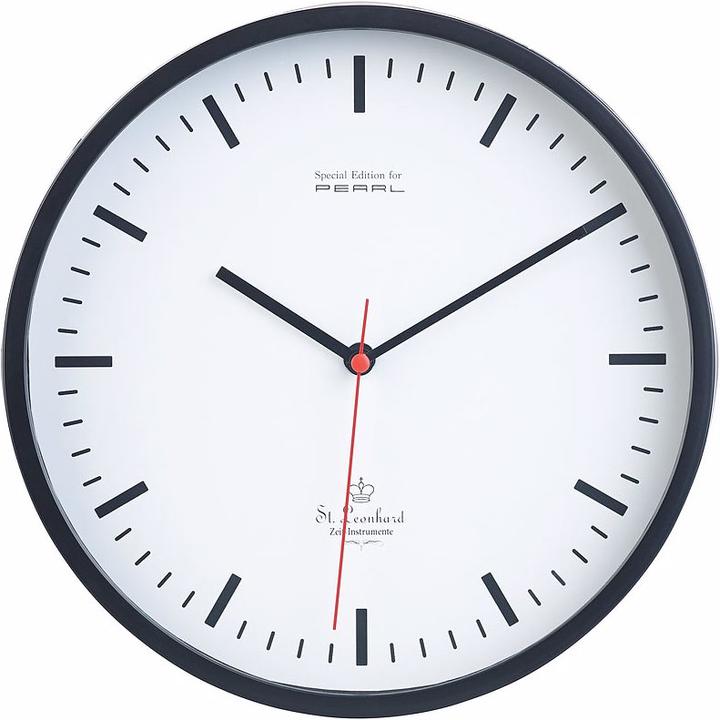 Produktbild St. Leonhard Analoge Wand-Bahnhofsuhr mit schleichendem Quarz-Uhrwerk (22.50 cm)