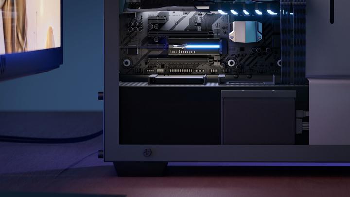 Immagine prodotto Seagate FireCuda 530 Lightsaber Collection Special Edition (2000 GB, M.2 2280)