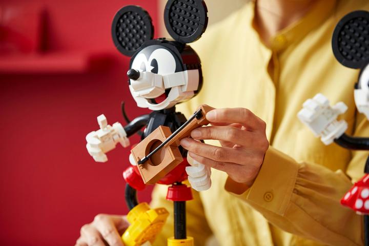 Image du produit LEGO Mickey Mouse et Minnie Mouse (43179, LEGO Disney, LEGO difficiles à trouver)