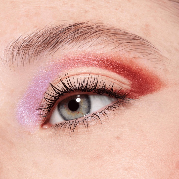 Actual product image Catrice Aloe Vera Eyeshadow Stick (070 Satin Lilac)