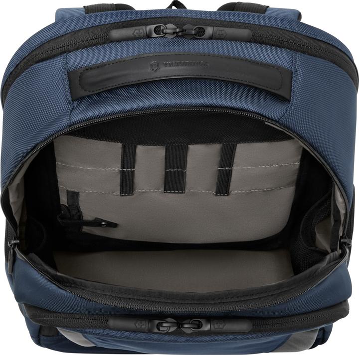 Actual product image Victorinox Altmont Professional, Essential Laptop Backpack, Navy Blue (24 l)