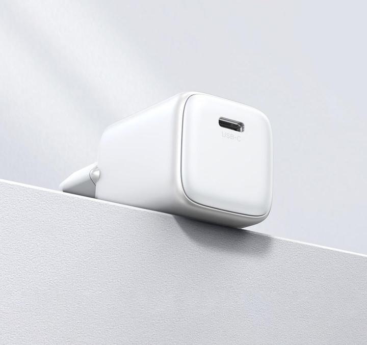 Actual product image Ugreen Nexode Mini (20 W)