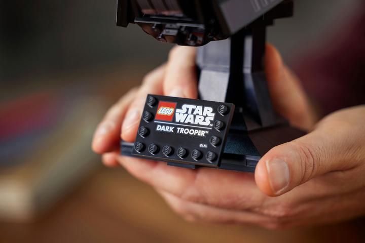 Actual product image LEGO Dark Trooper Helmet (75343, LEGO Star Wars, LEGO Rare Sets)