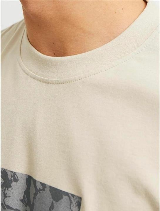 Actual product image Jack & Jones Jcotarmac Camo Front Tee Ss Crew Neck Ln (M)